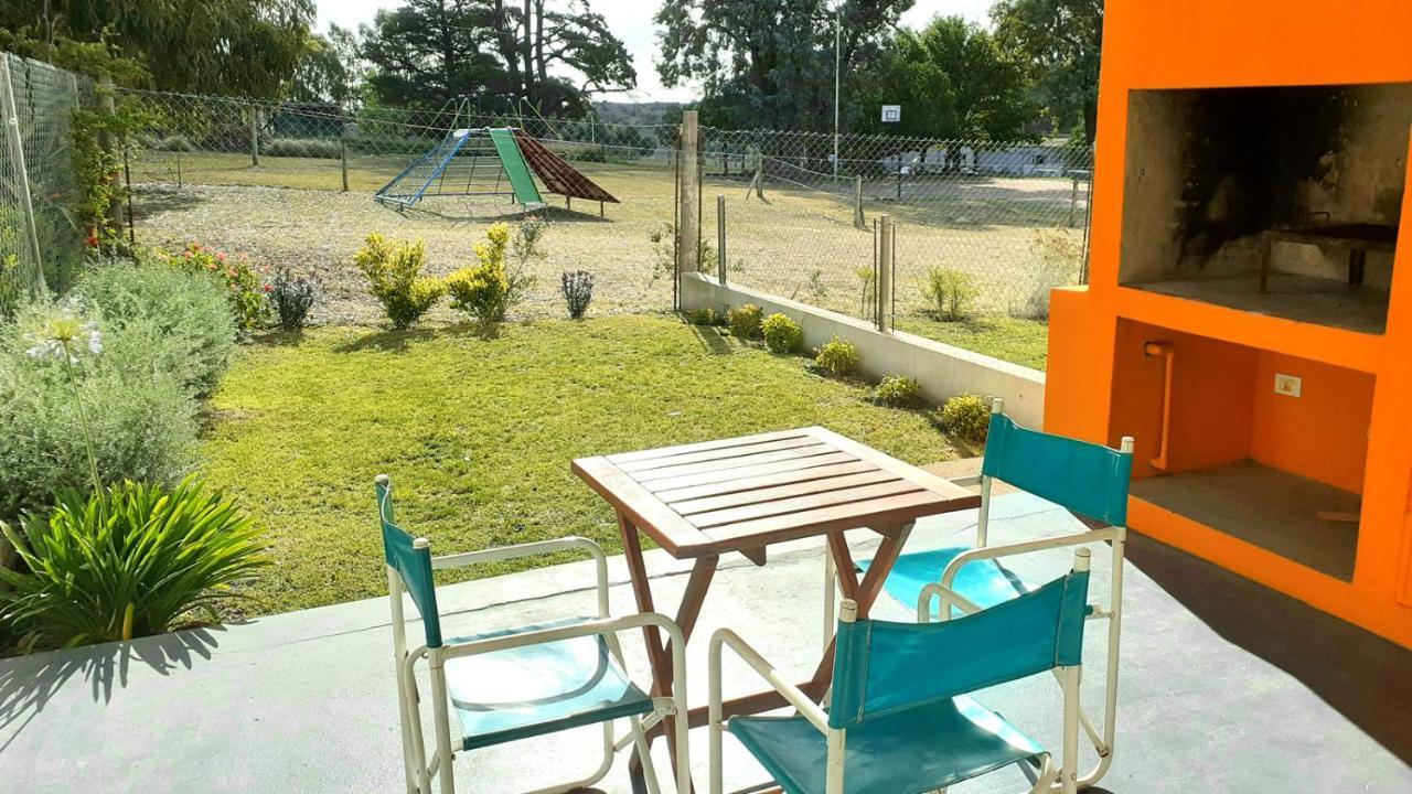 Ananda Apart Tandil - Dptos En Alquiler Temporario エクステリア 写真